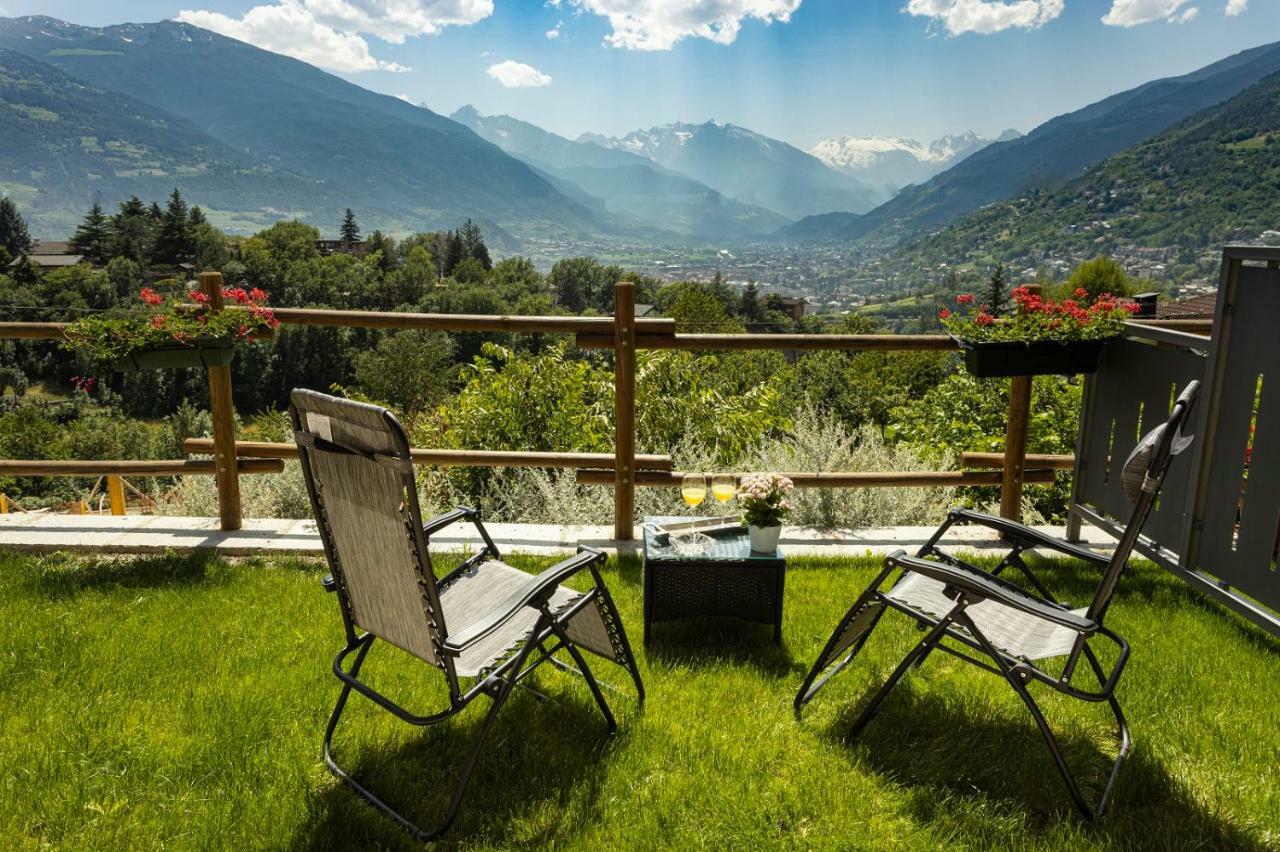 A&G Apartment Aosta - Elegante Casa 100 Mq Su Due Piani Con Wi-Fi-Giardino-Parcheggio Buitenkant foto